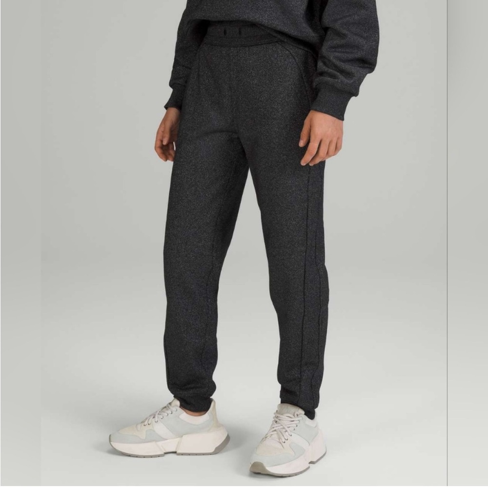 NWT Scuba high-rise jogger *sparkle black size 8